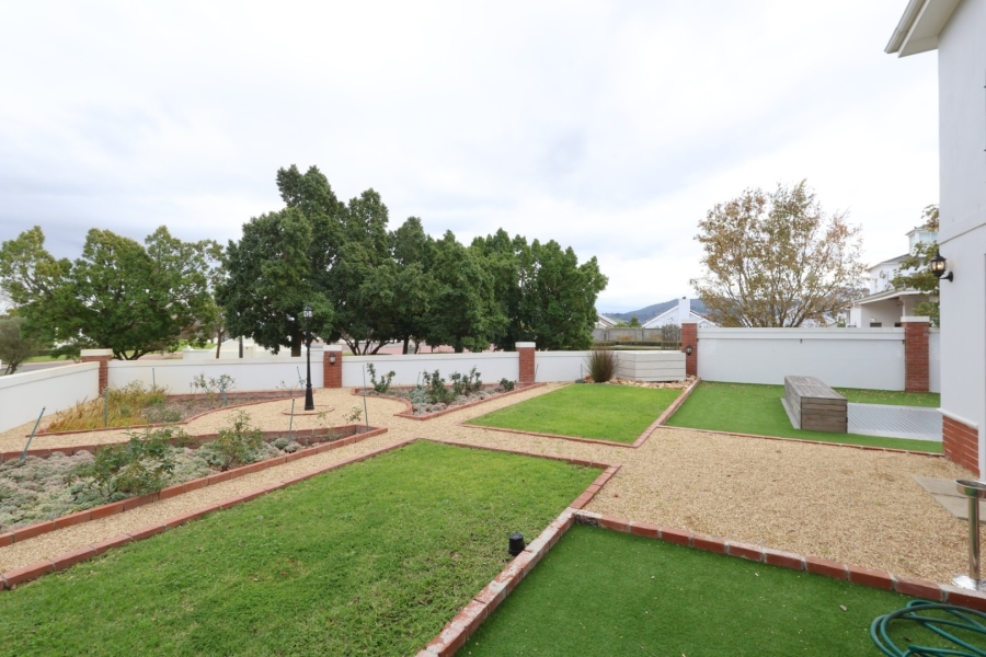 4 Bedroom Property for Sale in Val De Vie Estate Western Cape